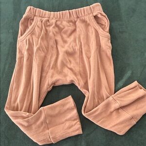 Kate Quinn Kids Cozy Joggers in light brown/soft orange 3T